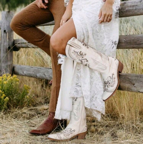 NEW WIDE CALF SPARKLY KNEE-HI RHINESTONE EMBROIDERY POINTED TOE PULL ON BOOTS 👢 - Picture 4 of 8